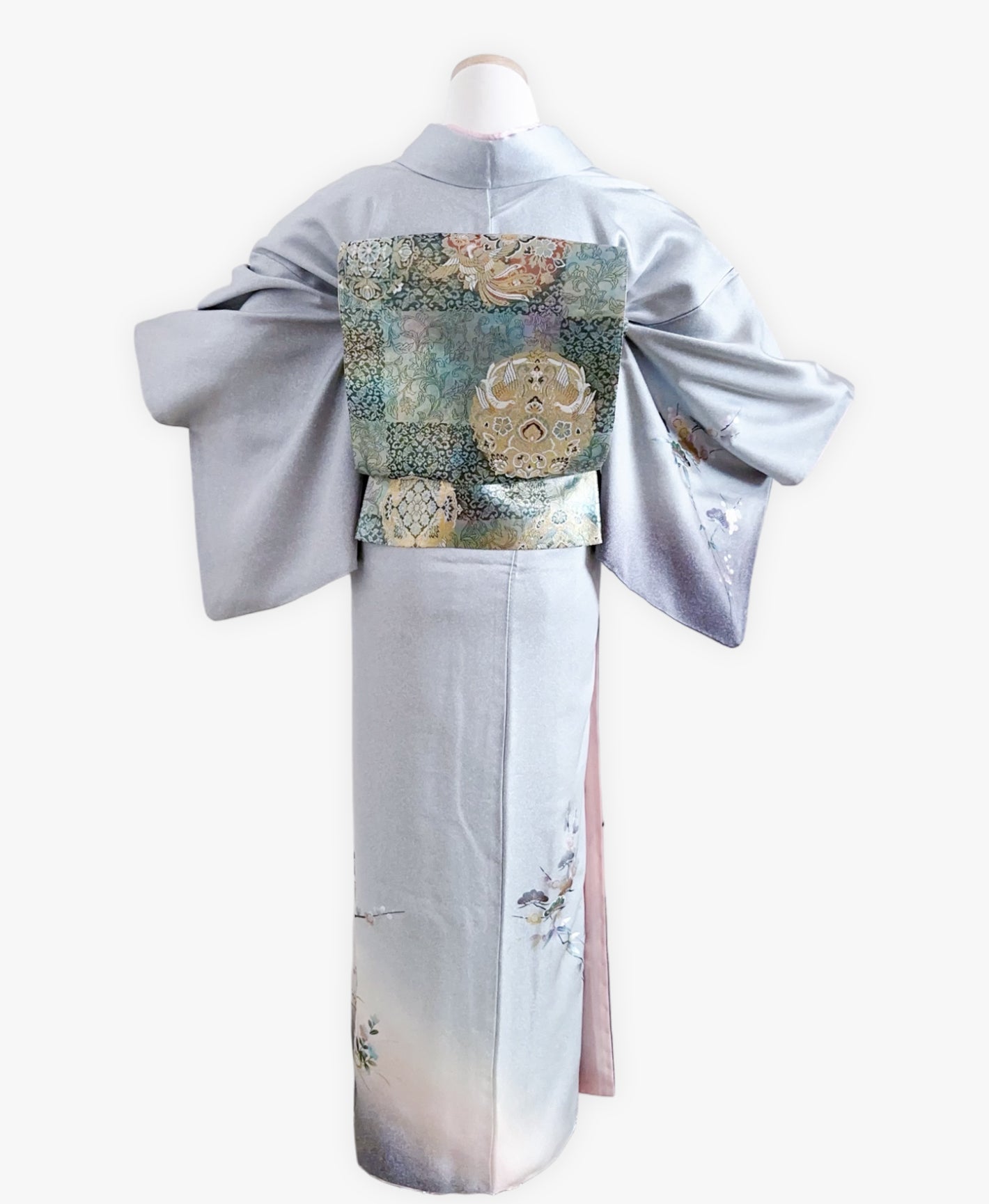 白梅鼠 灰系 暈し染め 螺鈿 松 竹 梅 吉祥花草 訪問着 着物レンタル