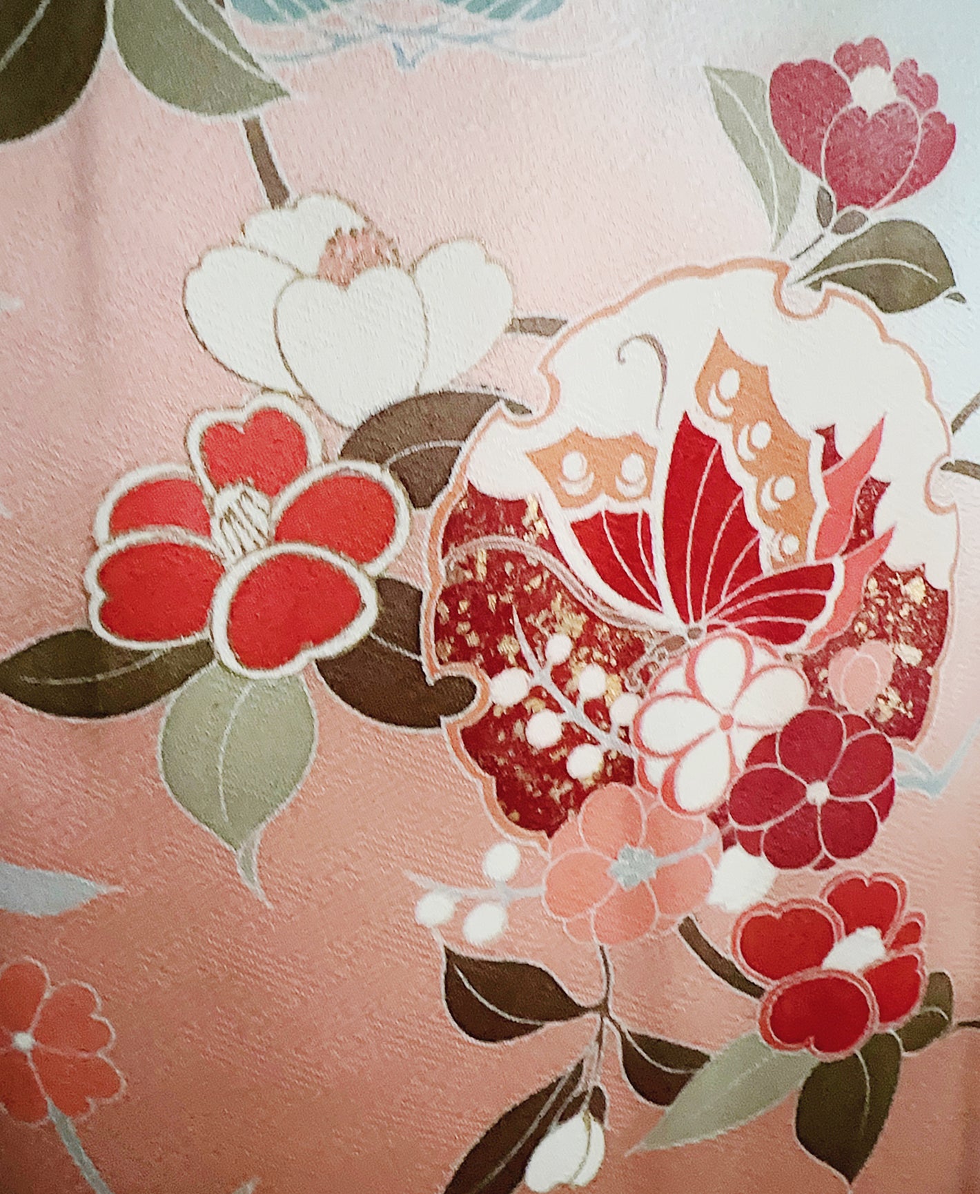東雲色 ピンク系 暈し染め 駒刺繍 金彩 蝶 椿 花草 訪問着 着物レンタル