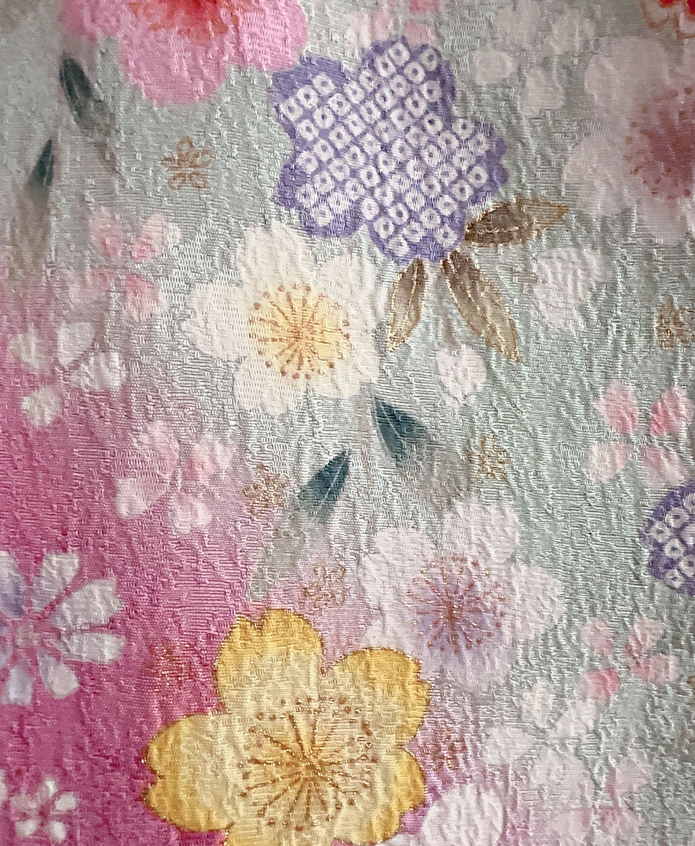 桃花色 ピンク系 暈し染め 手描き 桜吹雪 手鞠 振袖 着物レンタル 成人式振袖