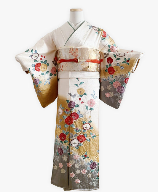 白色 白系 暈し染め 金彩 手描き 絞り 椿 訪問着 着物レンタル