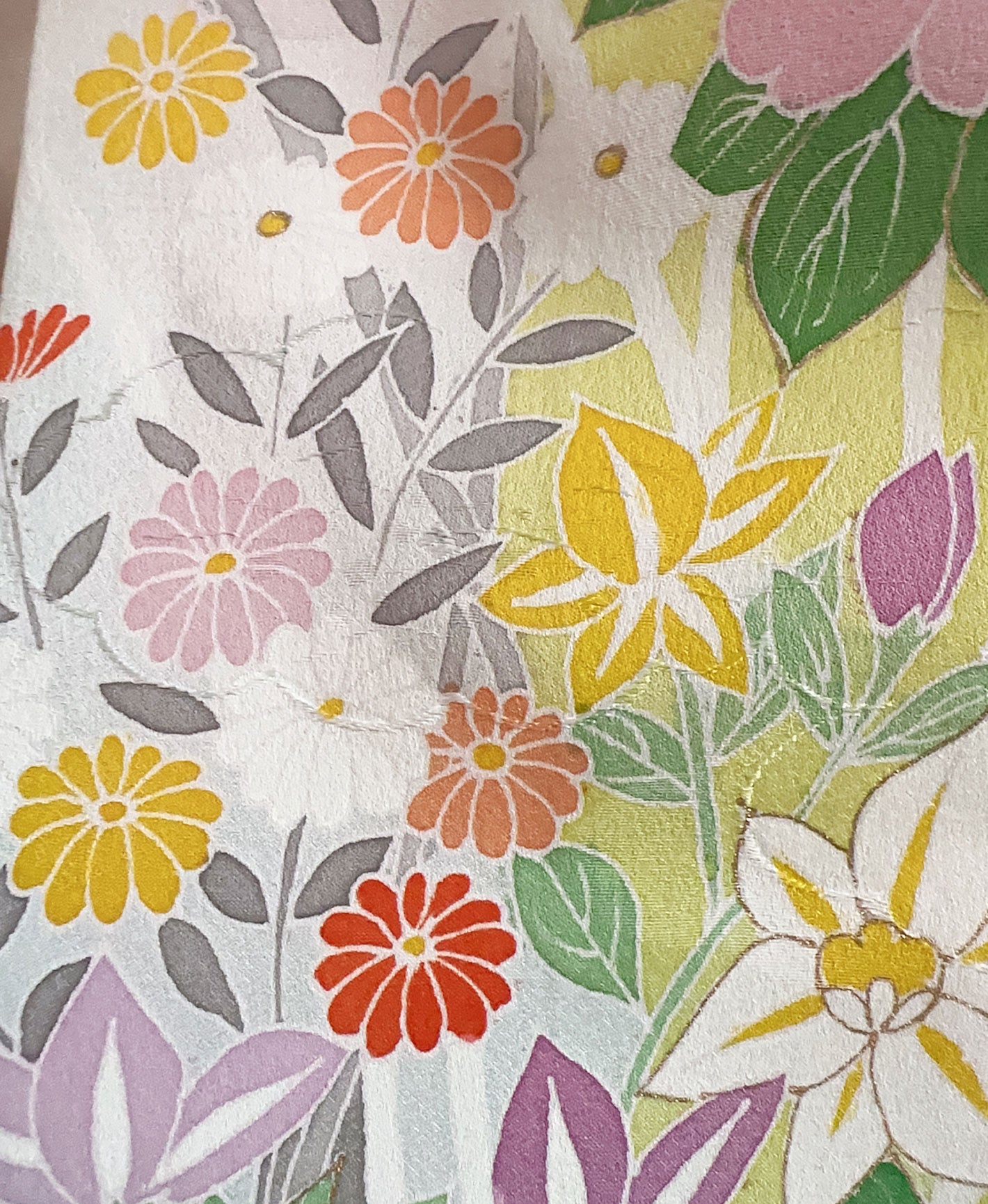胡粉色 白系 暈し染め 手描き 友禅 四季 吉祥花 訪問着 着物レンタル