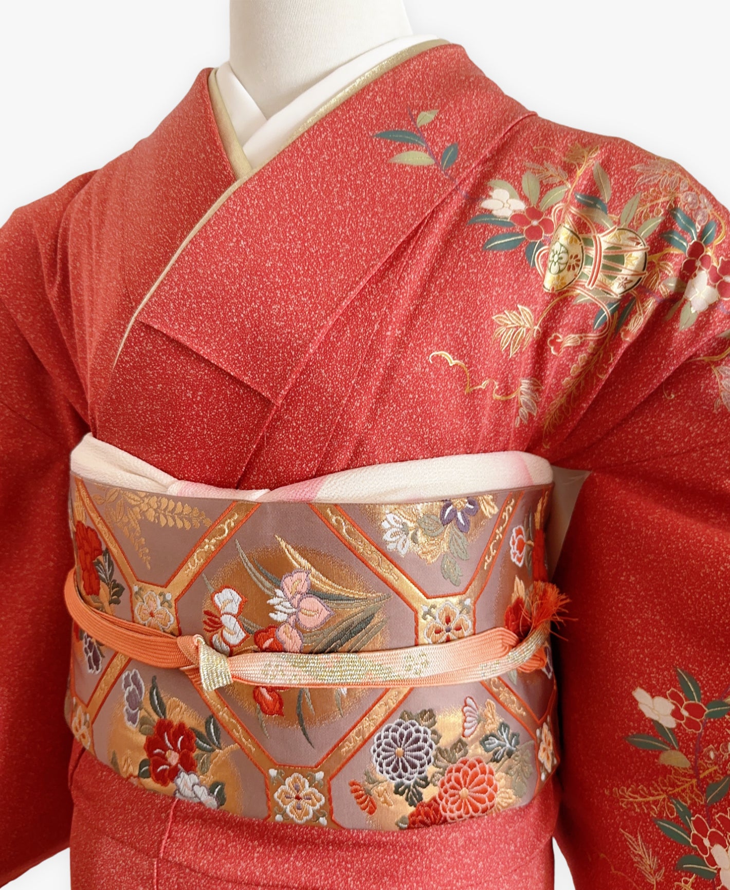 緋色 赤系 暈し染め 駒刺繍 金彩 鼓 扇 花草 訪問着 着物レンタル