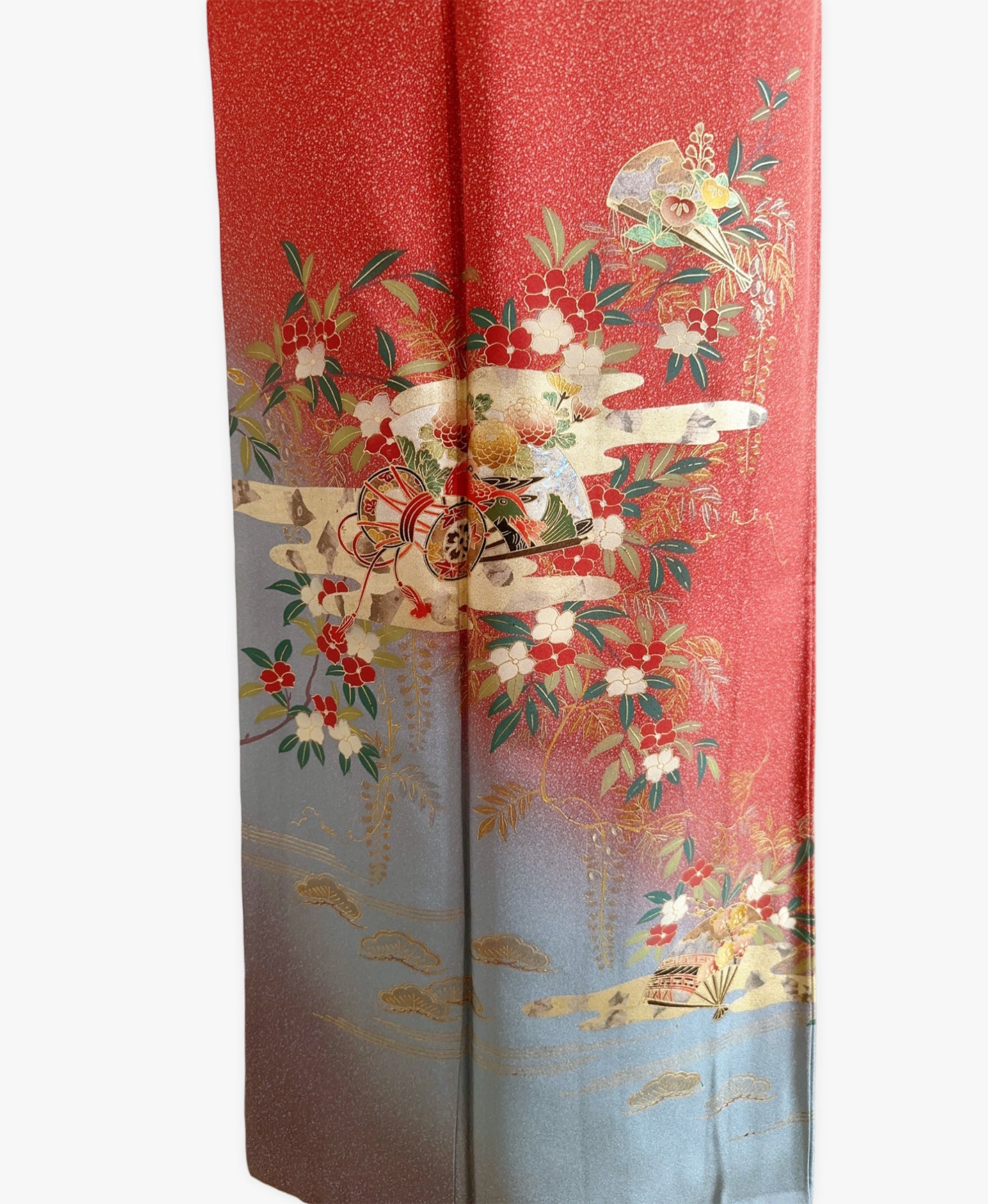 緋色 赤系 暈し染め 駒刺繍 金彩 鼓 扇 花草 訪問着 着物レンタル