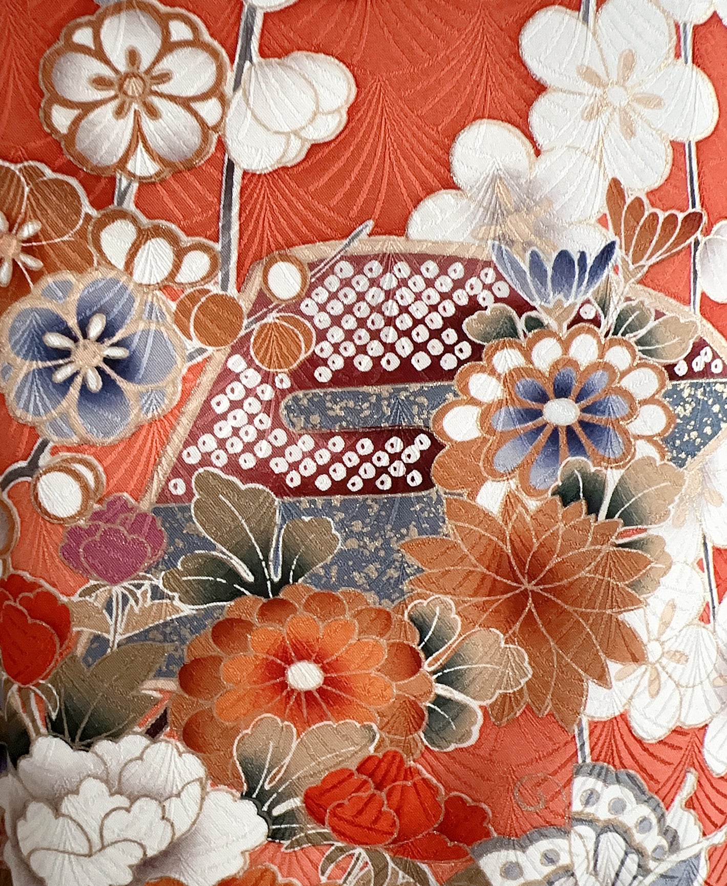 照柿 橙系 暈し染め 駒刺繍 金彩 枝梅 花束 流水 蝶 訪問着 着物レンタル