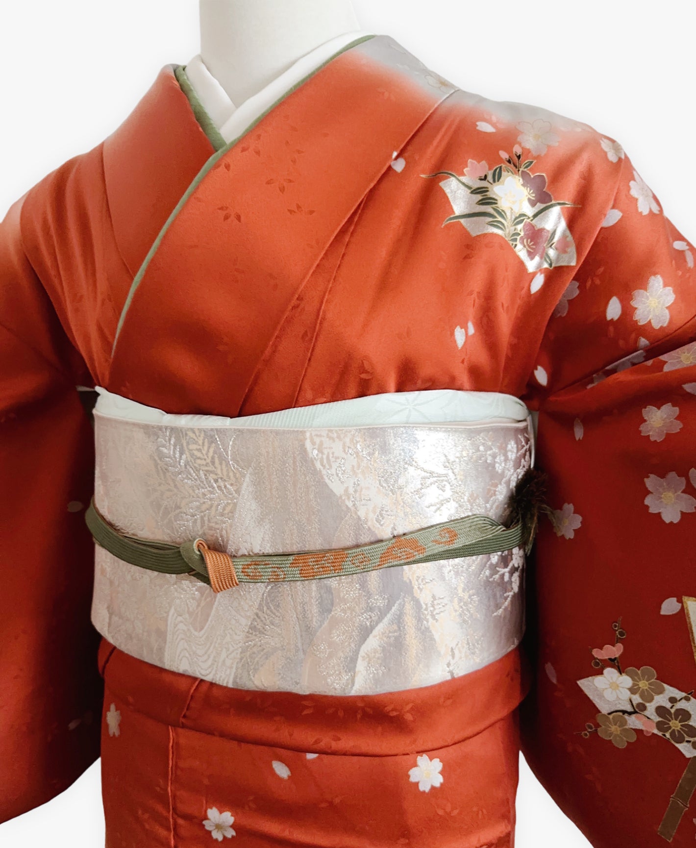 赤橙 橙系 暈し染め 駒刺繍 金彩 牡丹 竹 御所車 訪問着 着物レンタル