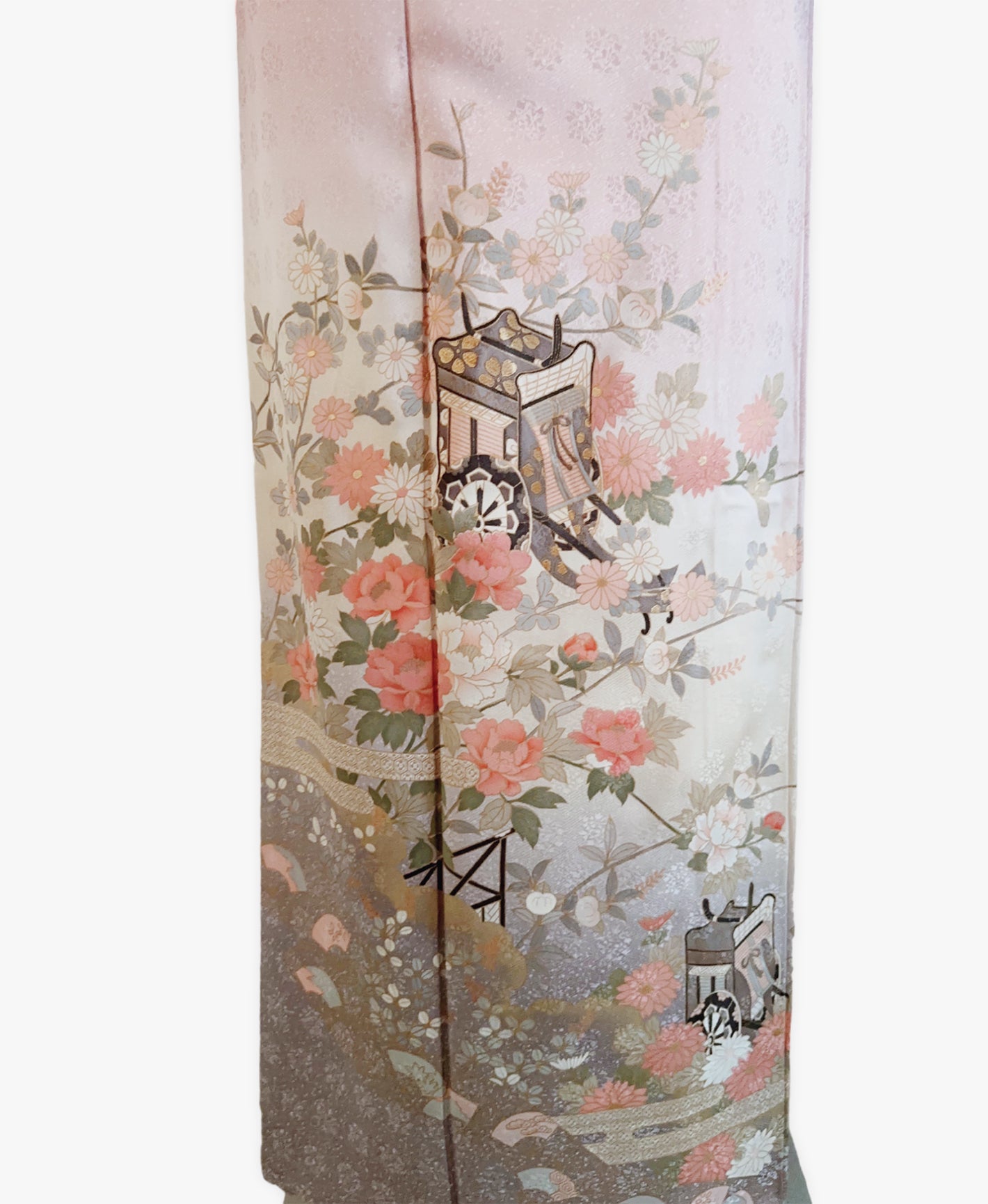 灰桜 ピンク系 暈し染め 駒刺繍 金彩 御所車 花草 訪問着 着物レンタル