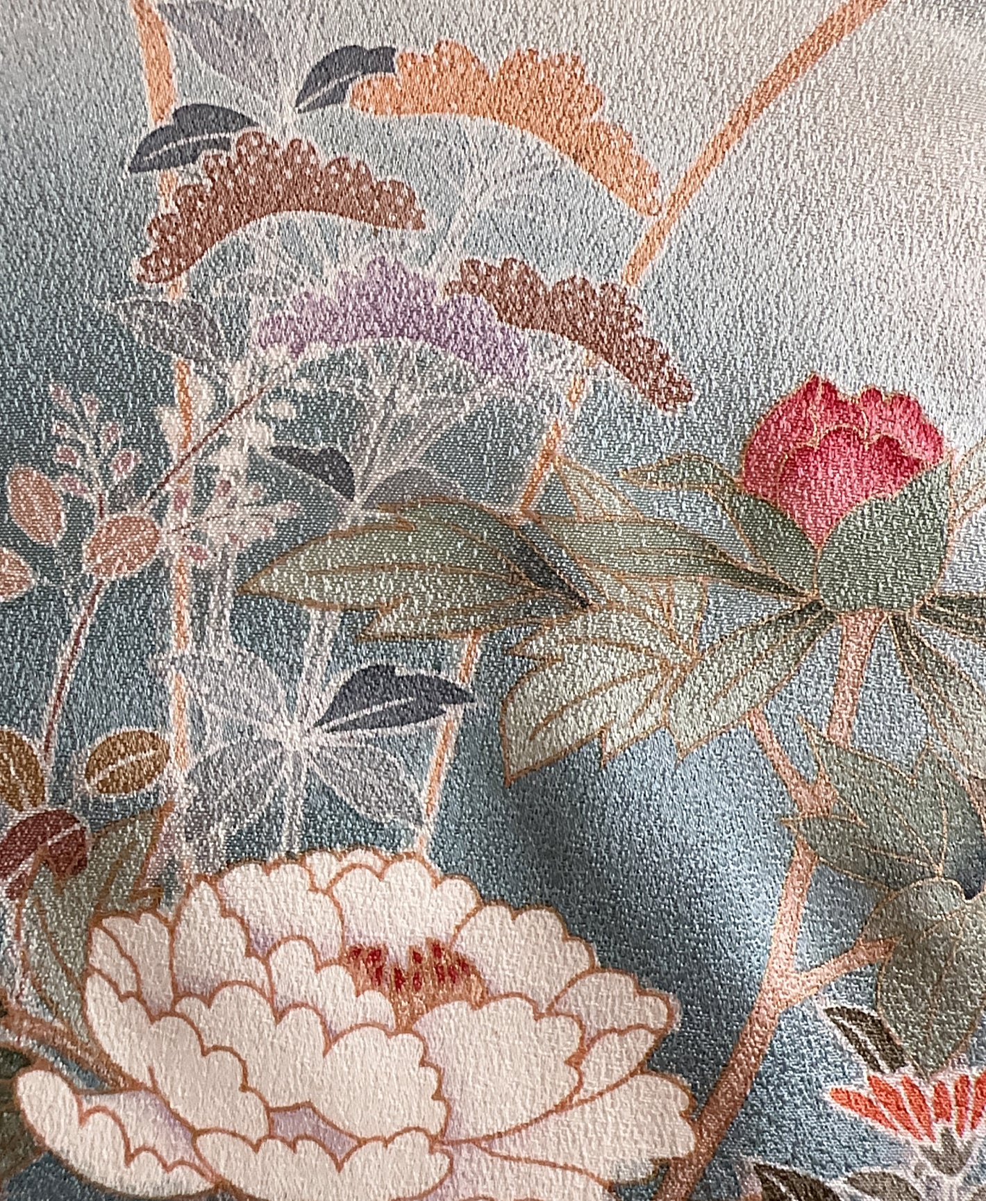 新橋色 青系 暈し染. 金彩 枝花文 作家物 訪問着 着物レンタル