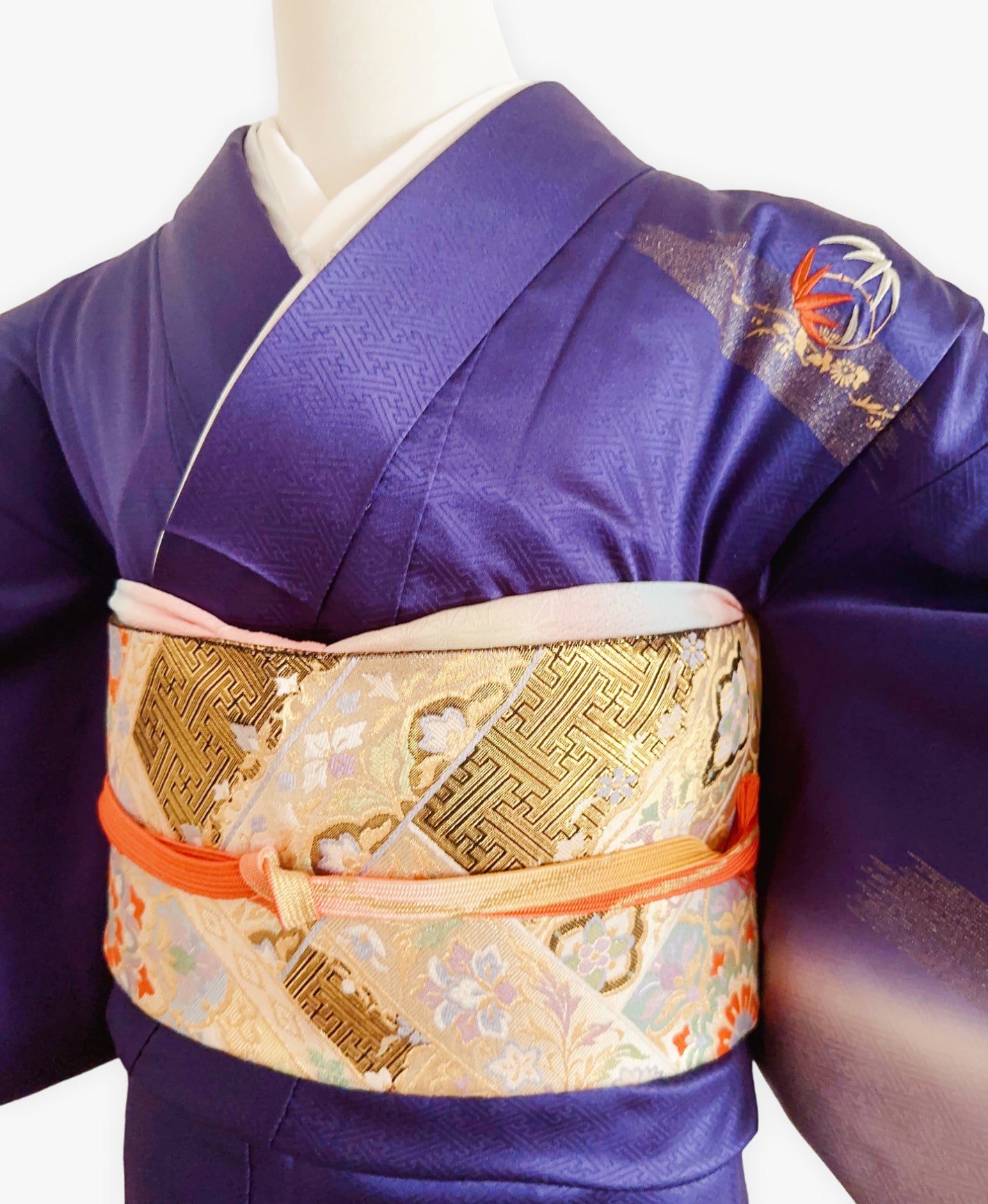 紅桔梗 紫系 暈し染め 駒刺繍 金彩 花草 雪輪 訪問着 着物レンタル