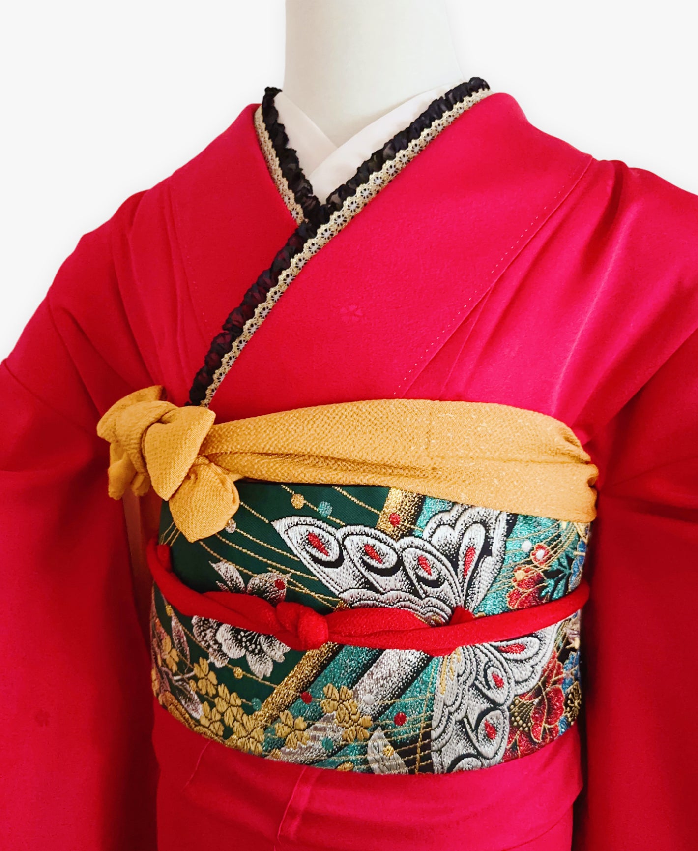 紅 赤系 金彩 更紗 花草 蝶 振袖 着物レンタル