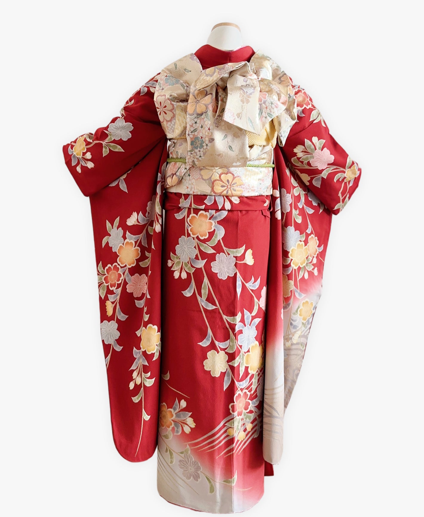朱緋 赤系 暈し染め 手描き 枝垂れ桜 振袖 着物レンタル