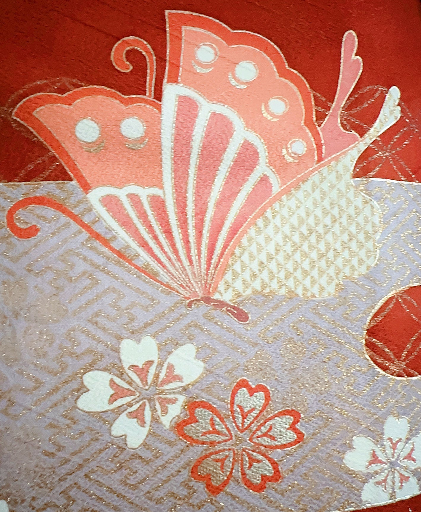 赤丹 赤系 暈し染め 駒刺繍 金彩 蝶 花草 ヱ霞 振袖 着物レンタル 成人式振袖