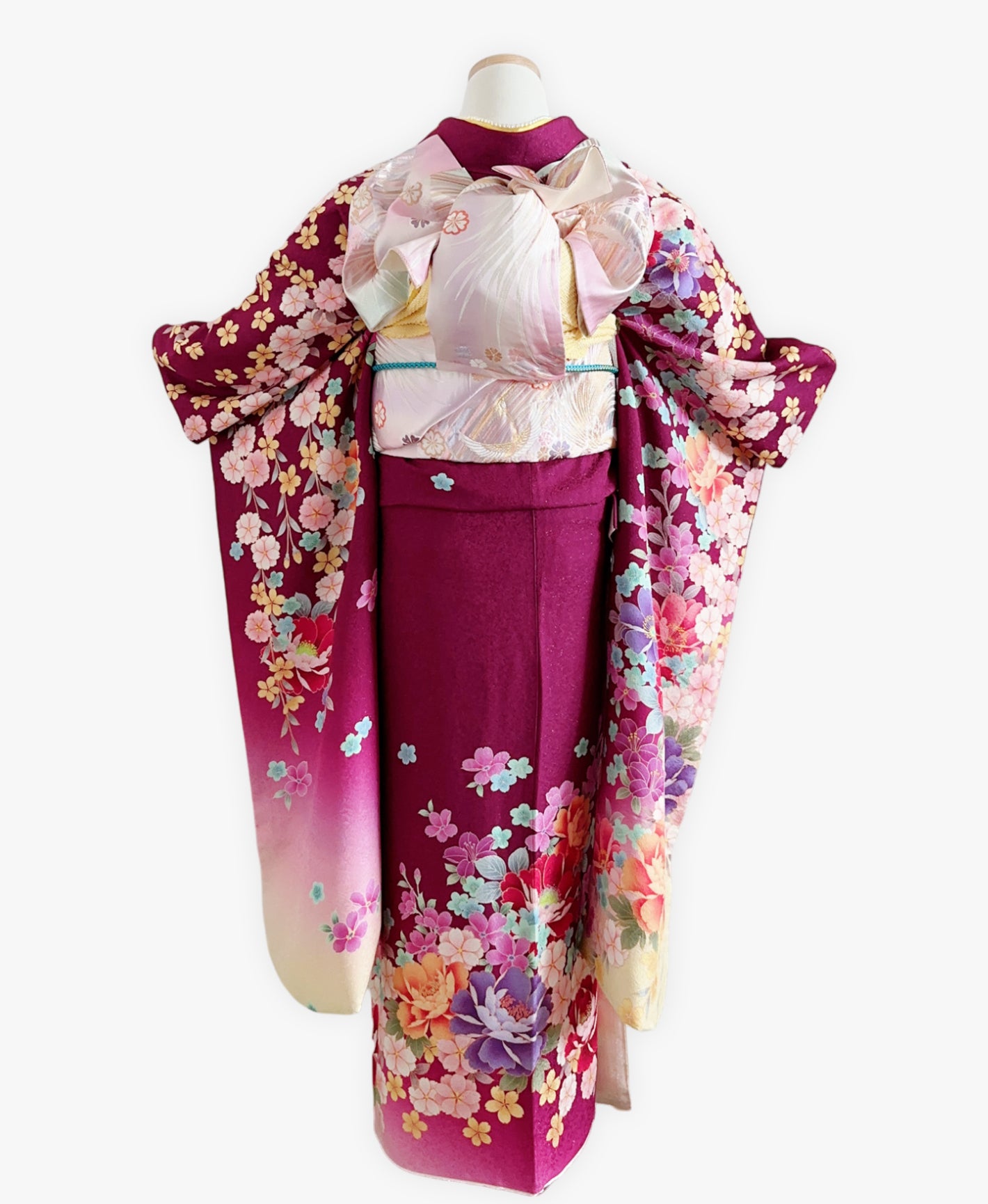 中紅 赤紫系 暈し染め 牡丹 桜 百花繚亂 振袖 着物レンタル 成人式振袖