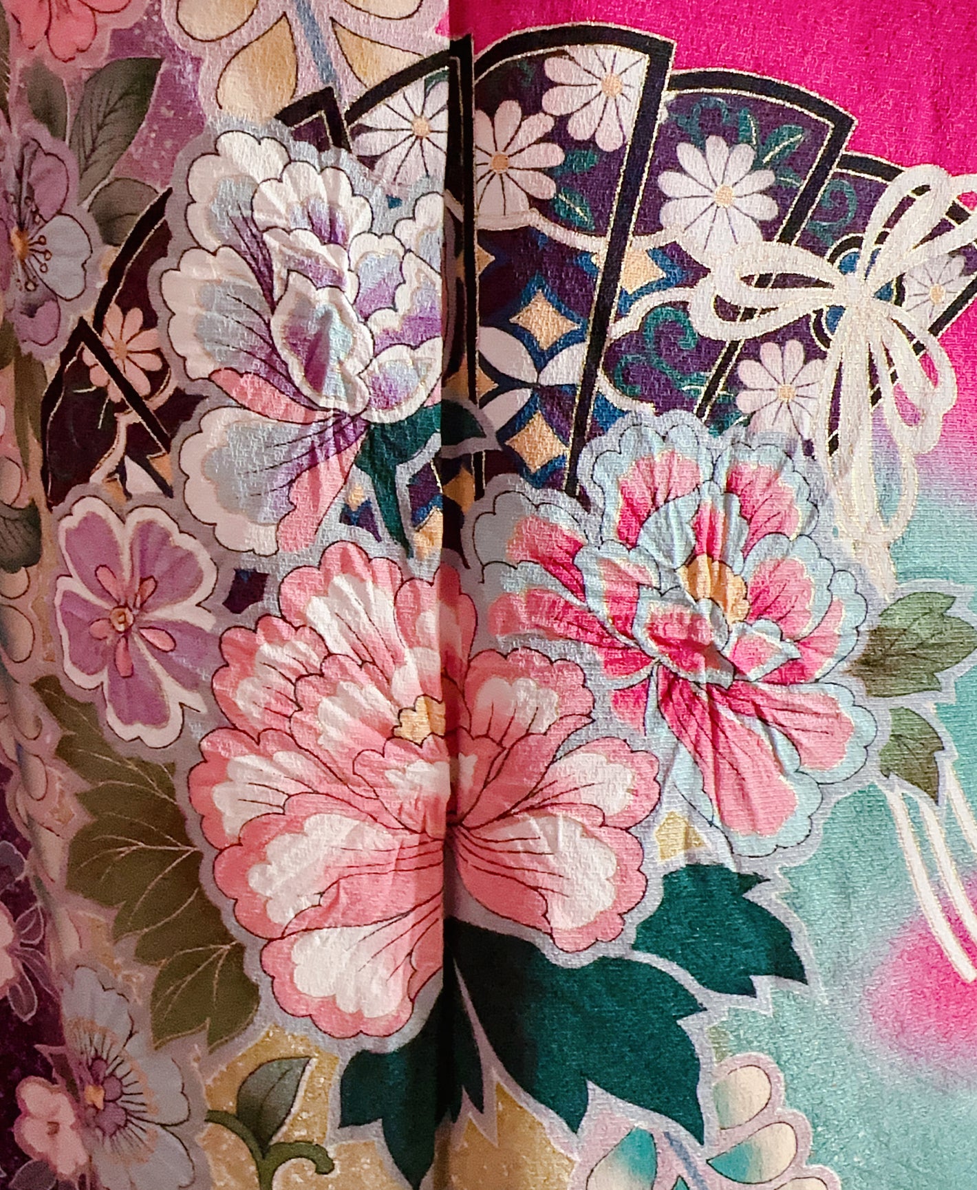躑躅色 赤紫系 暈し染め 絞り 辻が花 蝶 檜扇 振袖 着物レンタル
