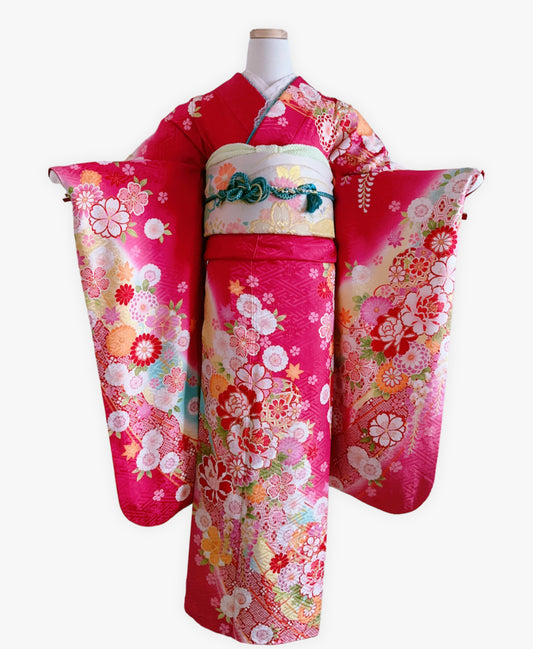 躑躅色 赤紫系 暈し染め 金彩 牡丹 手鞠 百花繚亂 振袖 着物レンタル