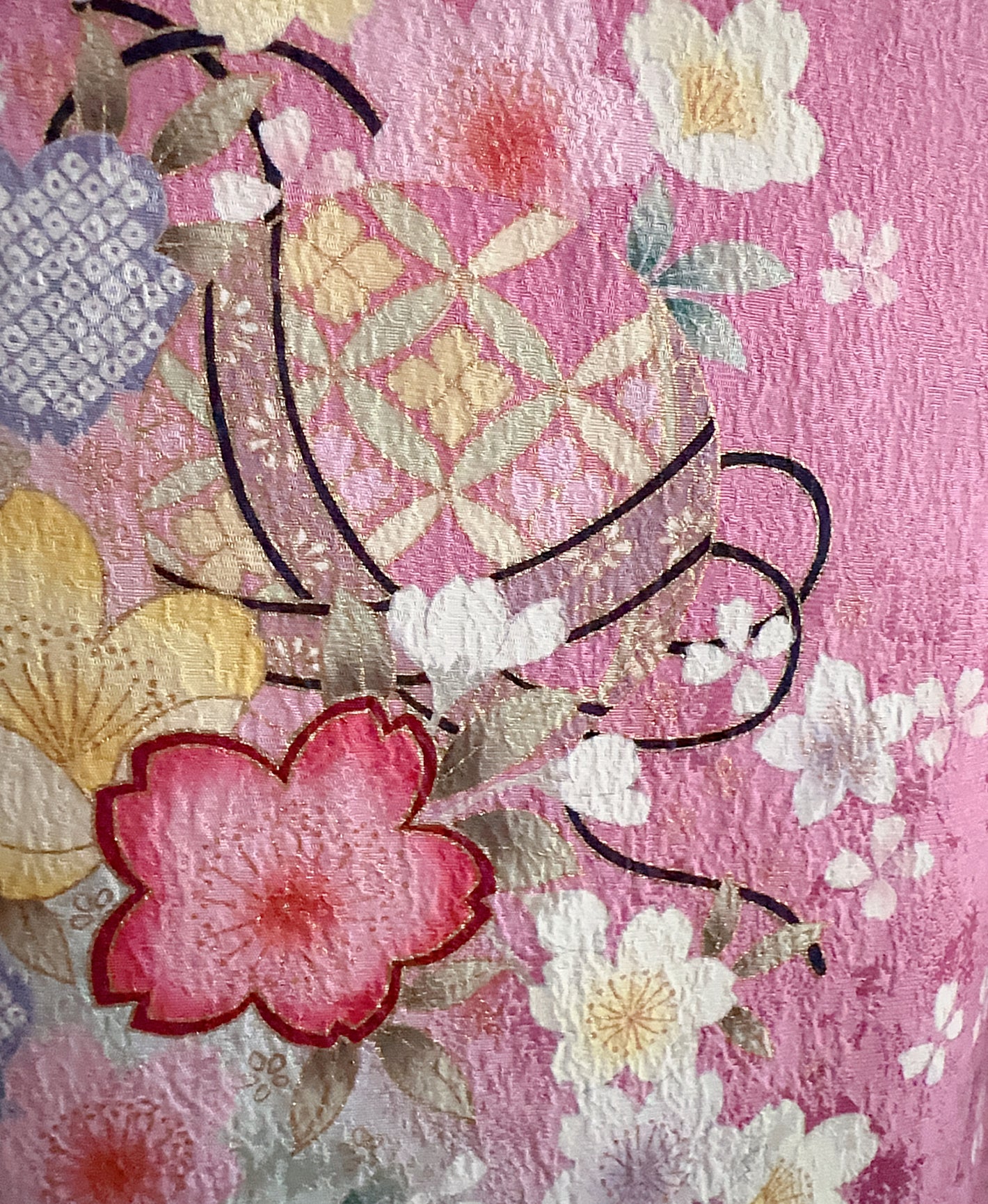 桃花色 ピンク系 暈し染め 手描き 桜吹雪 手鞠 振袖 着物レンタル 成人式振袖