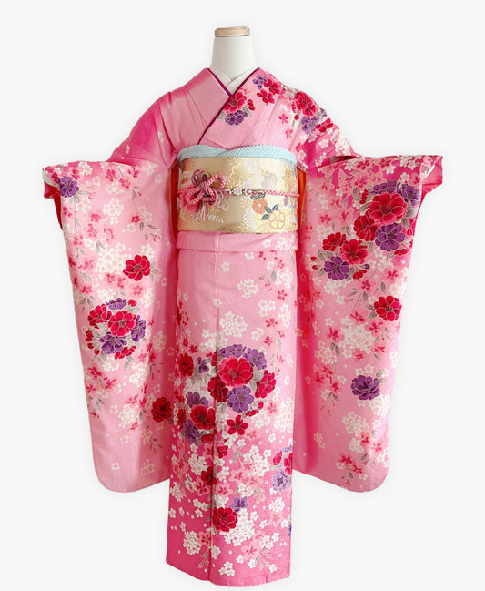 桃花色 ピンク系 暈し染め 桜吹雪 藥玉 振袖 着物レンタル