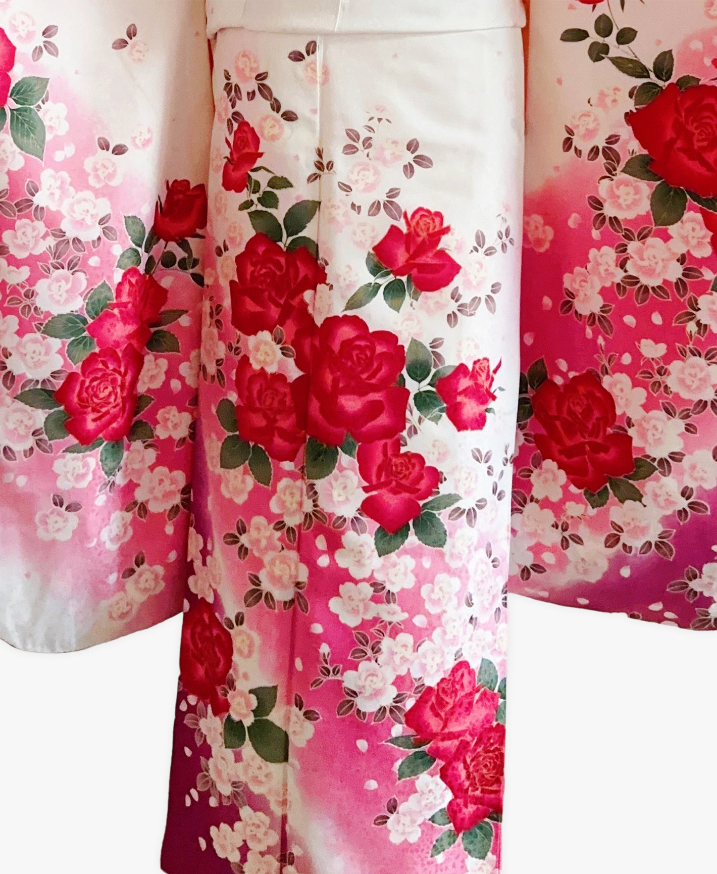 白色 ピンク系 暈し染め 薔薇 花吹雪 振袖 着物レンタル