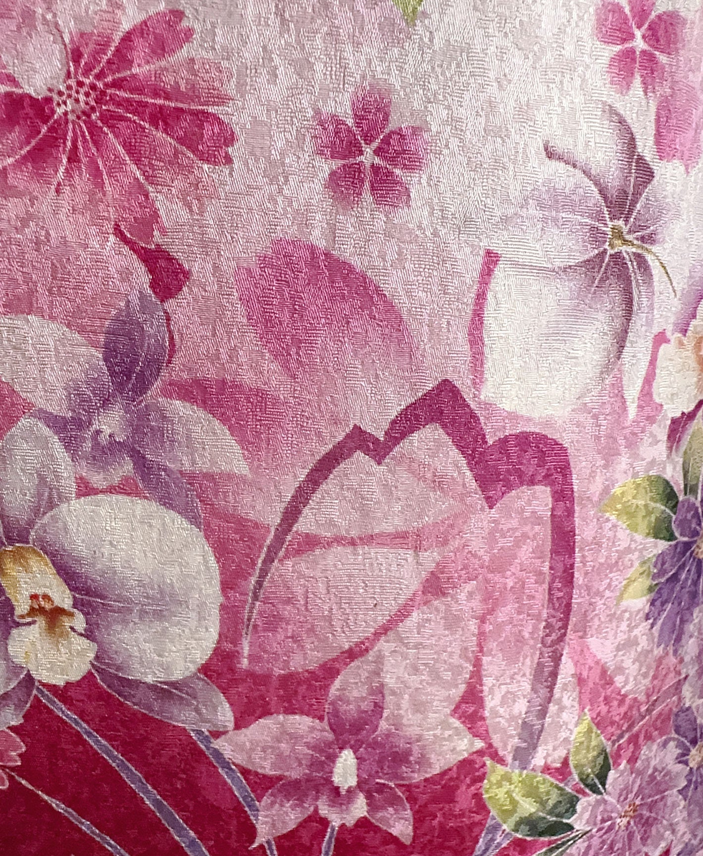 菖蒲色 ピンク系 暈し染め 手描き 百花繚亂 振袖 着物レンタル 成人式振袖