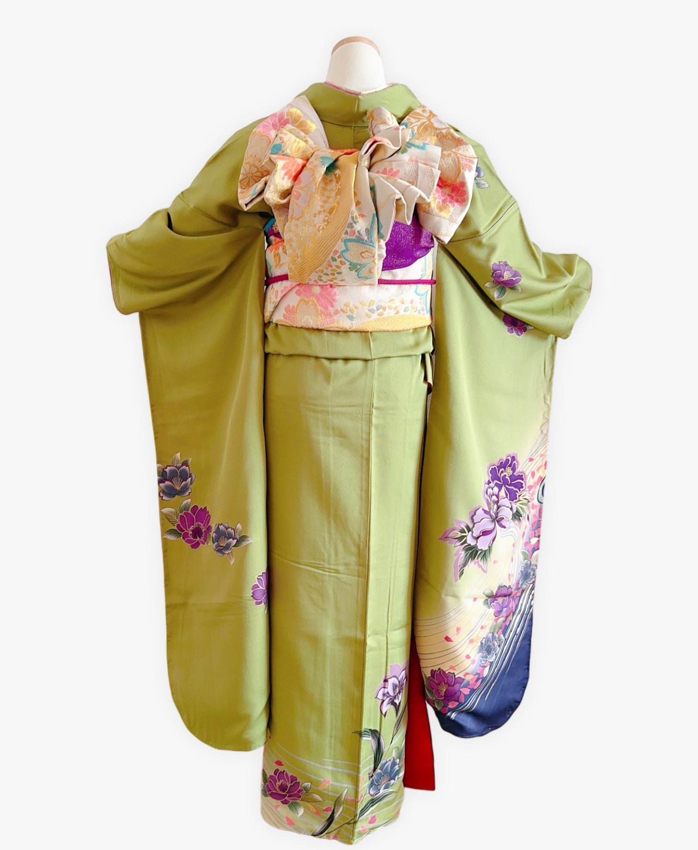 青丹 緑系 暈し染め 金彩 牡丹 花草 流水 振袖 着物レンタル