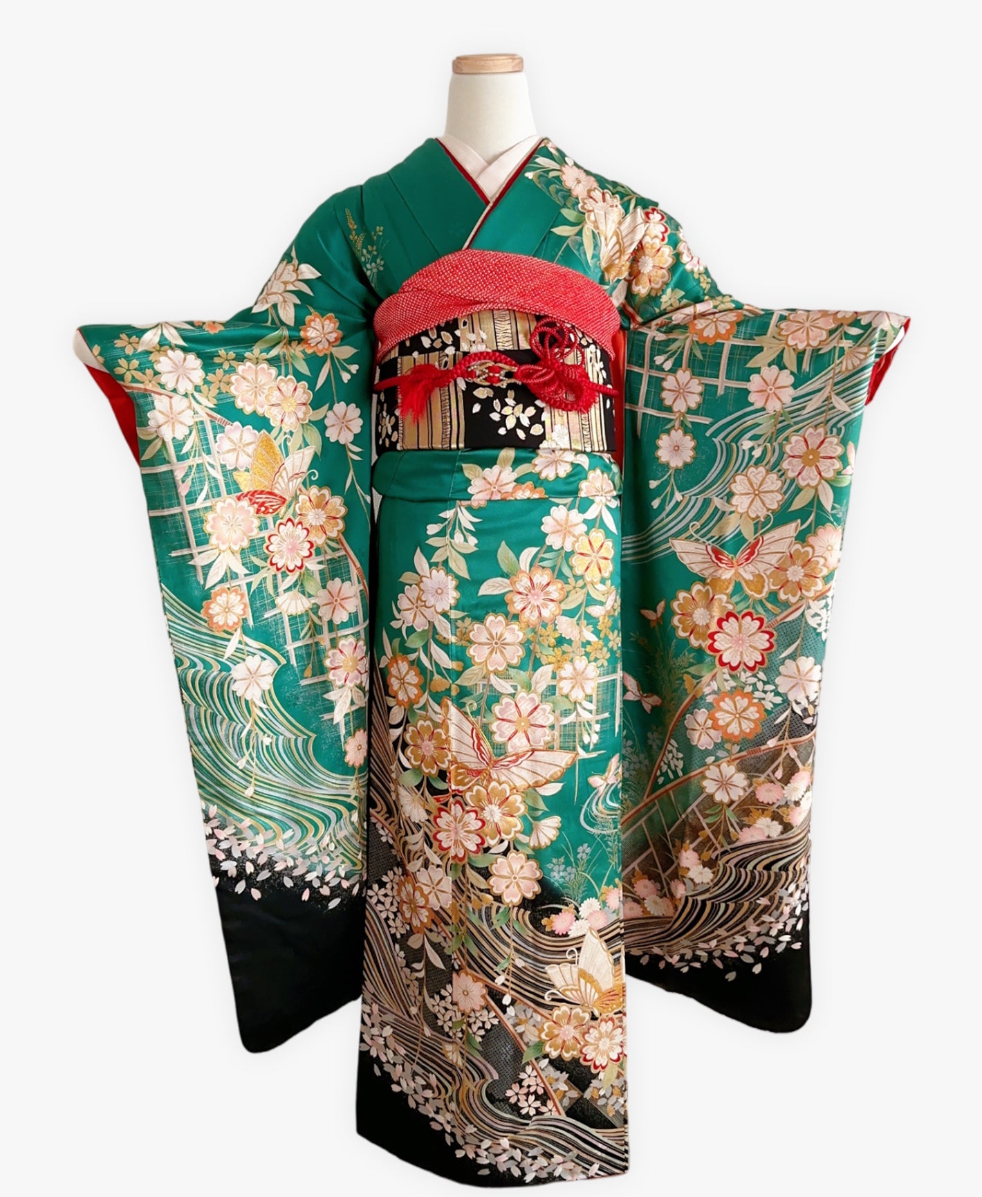 常磐色 緑系 暈し染め 駒刺繍 金彩 桜 蝶 流水 振袖 着物レンタル