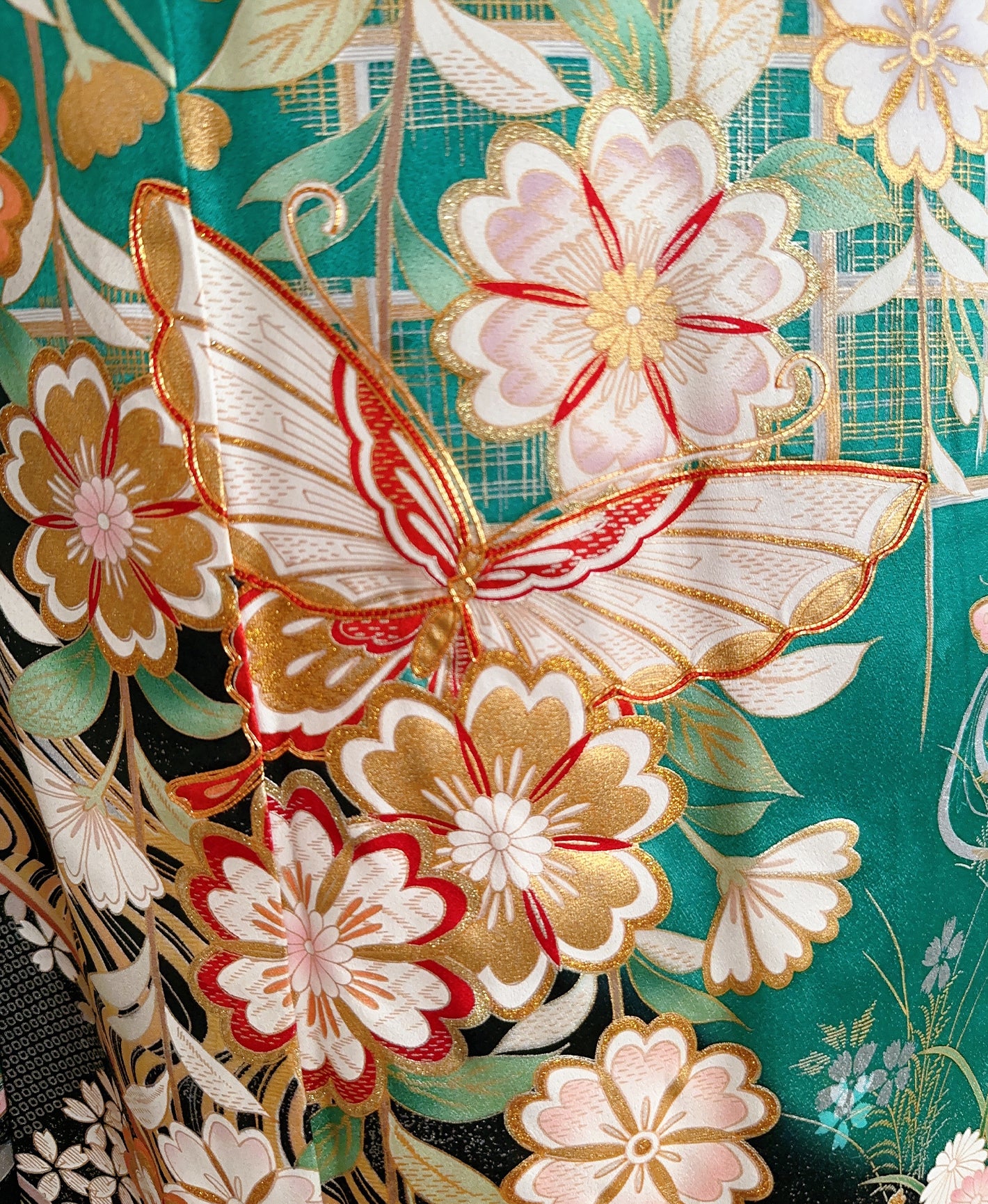 常磐色 緑系 暈し染め 駒刺繍 金彩 桜 蝶 流水 振袖 着物レンタル