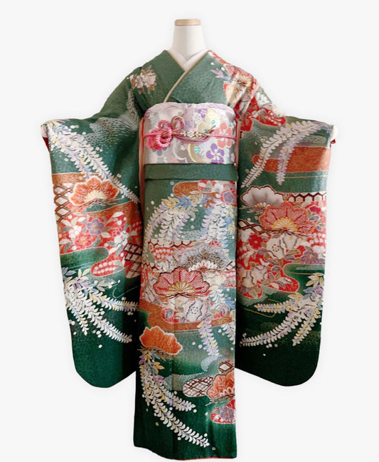 木賊色 緑系 暈し染め 絞り 藤 松 花草 振袖 着物レンタル