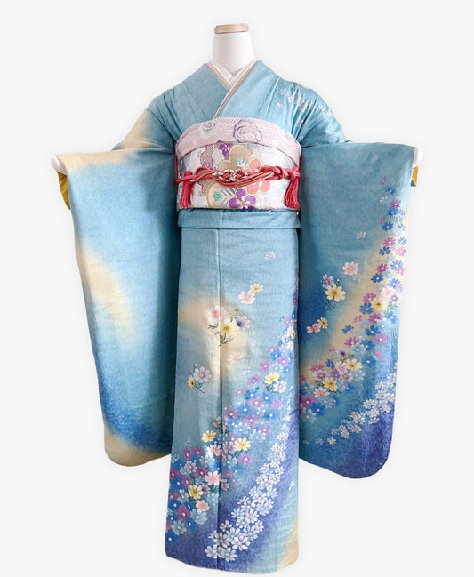 空色 青系 暈し染め 銀通し 手描き 花吹雪 振袖 着物レンタル