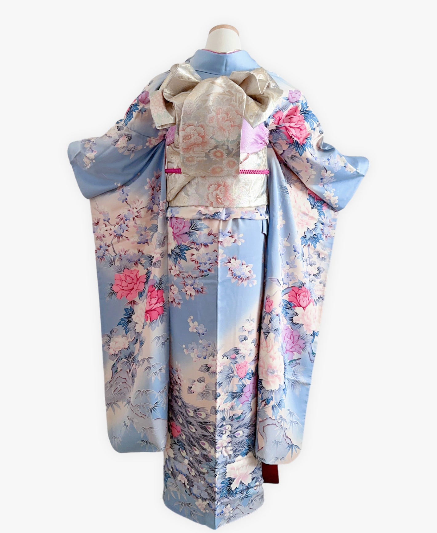 勿忘草色 青系 暈し染め 手描き 牡丹 花草 孔雀 振袖 着物レンタル