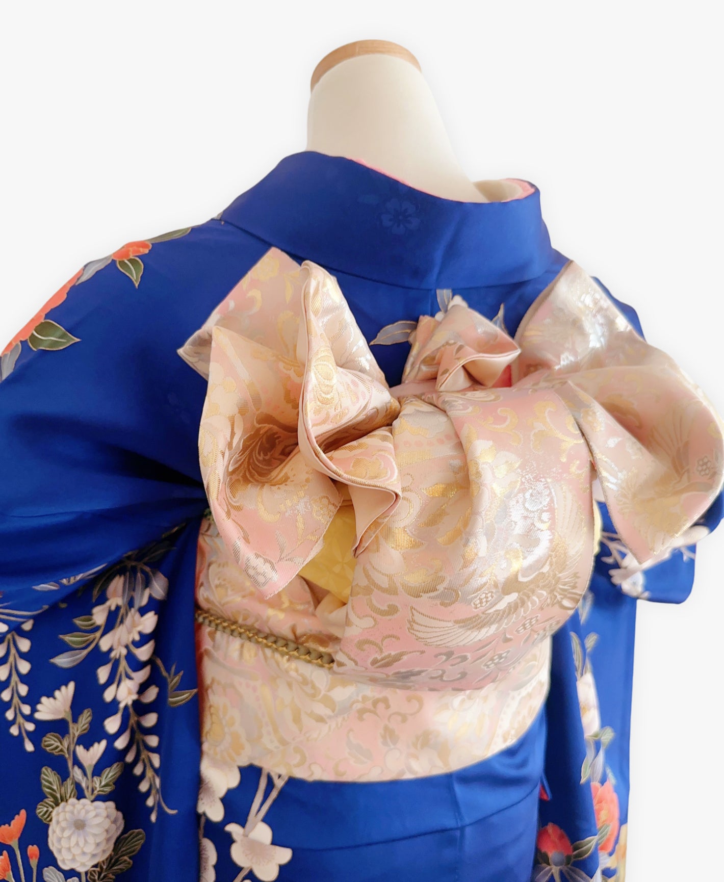 瑠璃色 青系 暈し染め 金彩 牡丹 藤 花草 振袖 着物レンタル