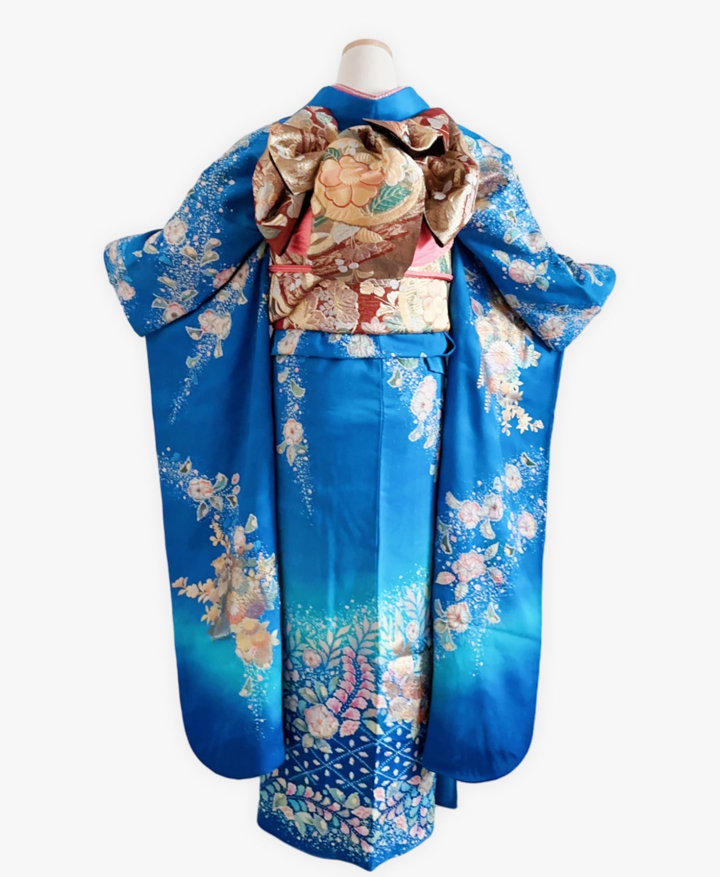 薄藍 青系 暈し染め 金彩 翠山工坊 手描き 絞り 辻が花 振袖 着物レンタル