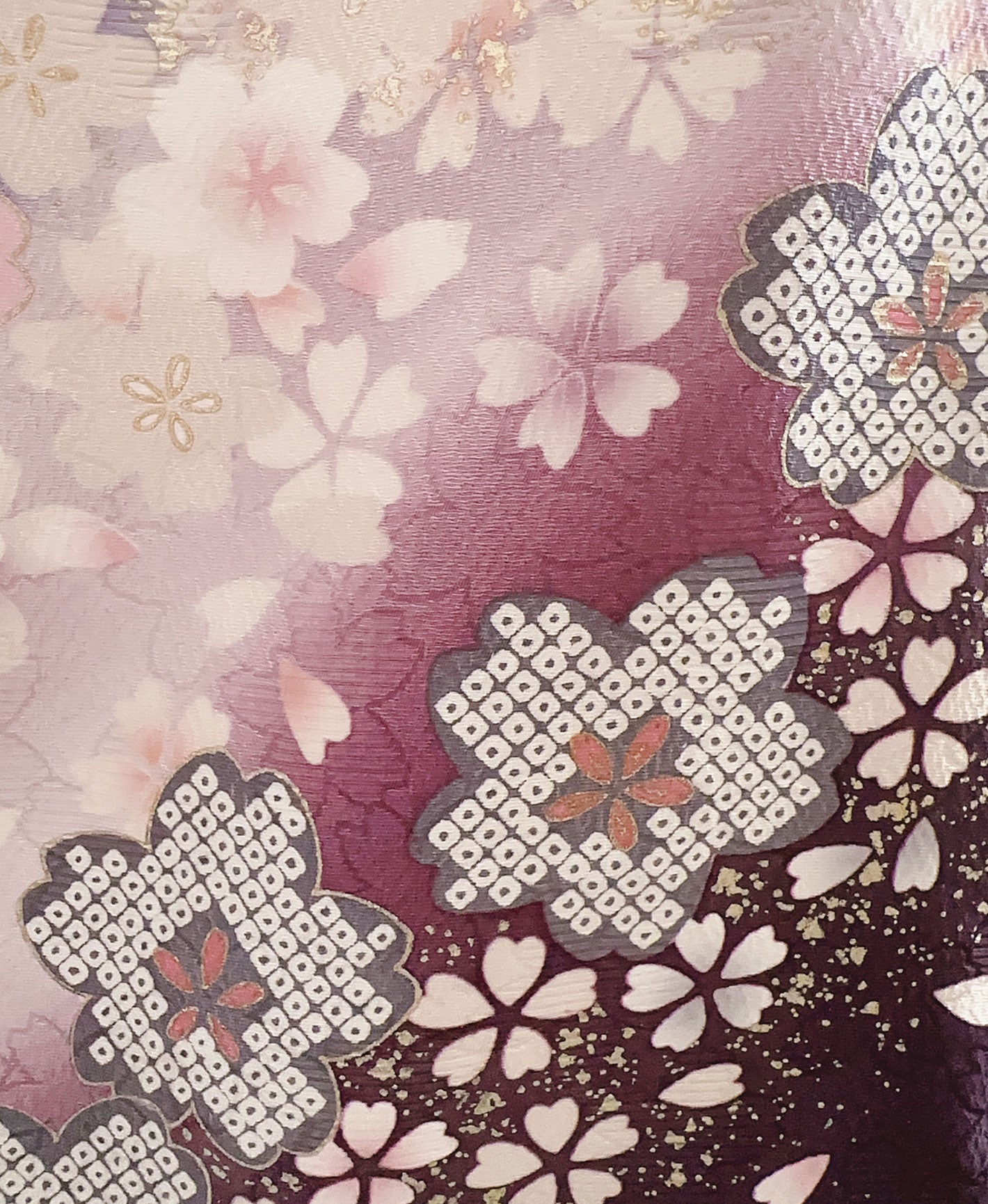 白 白系 暈し染め 駒刺繍 金彩 桜吹雪 振袖 着物レンタル