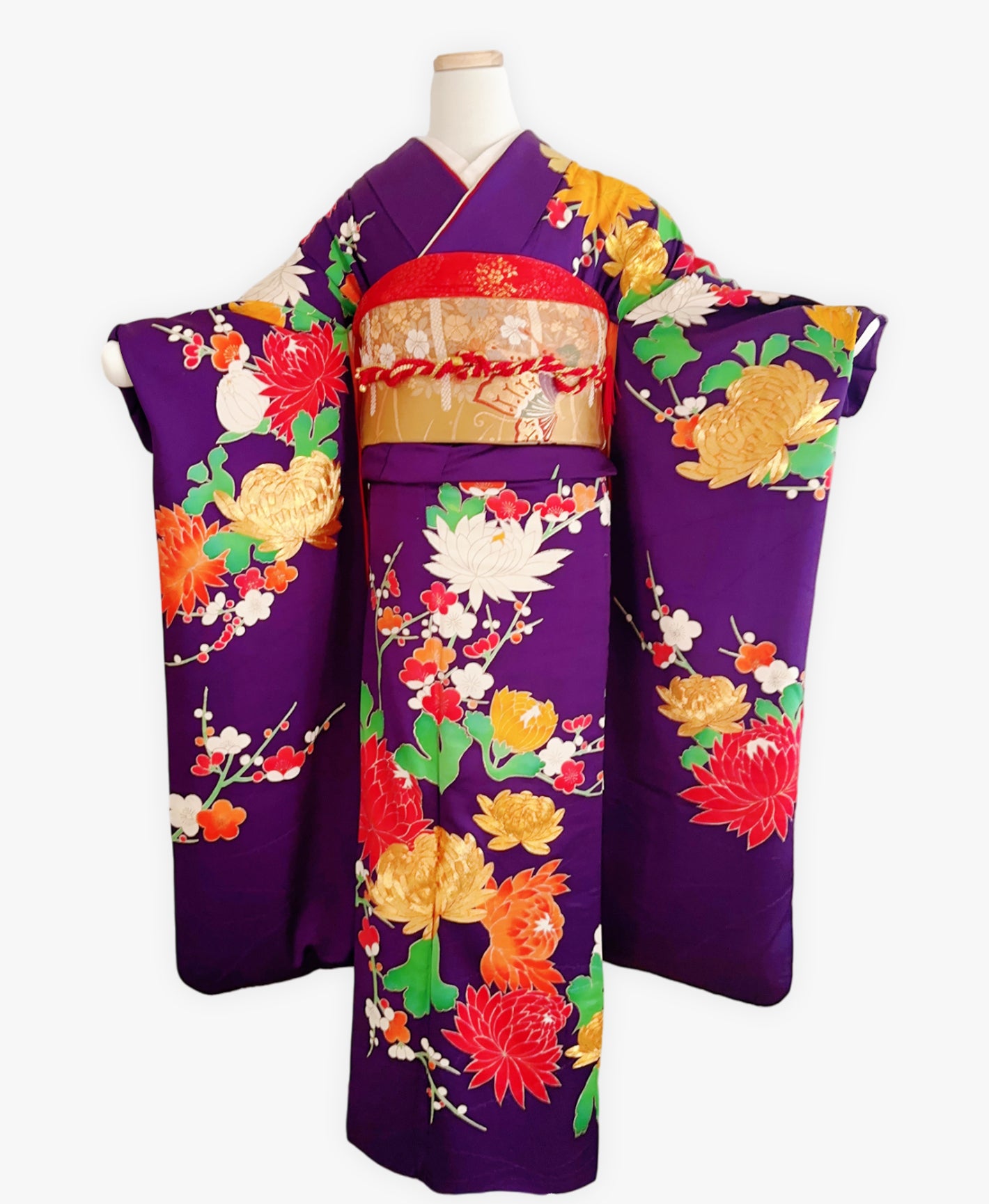 葡萄色 紫系 暈し染め 駒刺繍 金彩 菊 花草 振袖 着物レンタル 成人式振袖