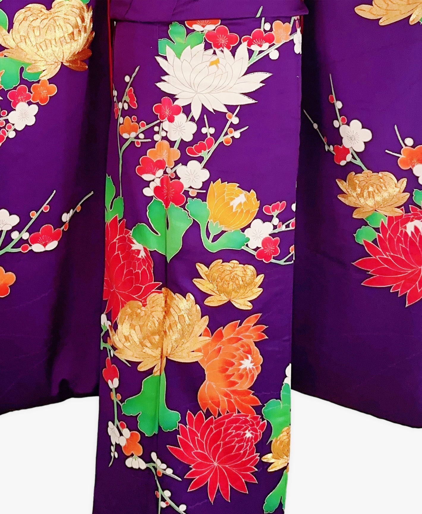 葡萄色 紫系 暈し染め 駒刺繍 金彩 菊 花草 振袖 着物レンタル