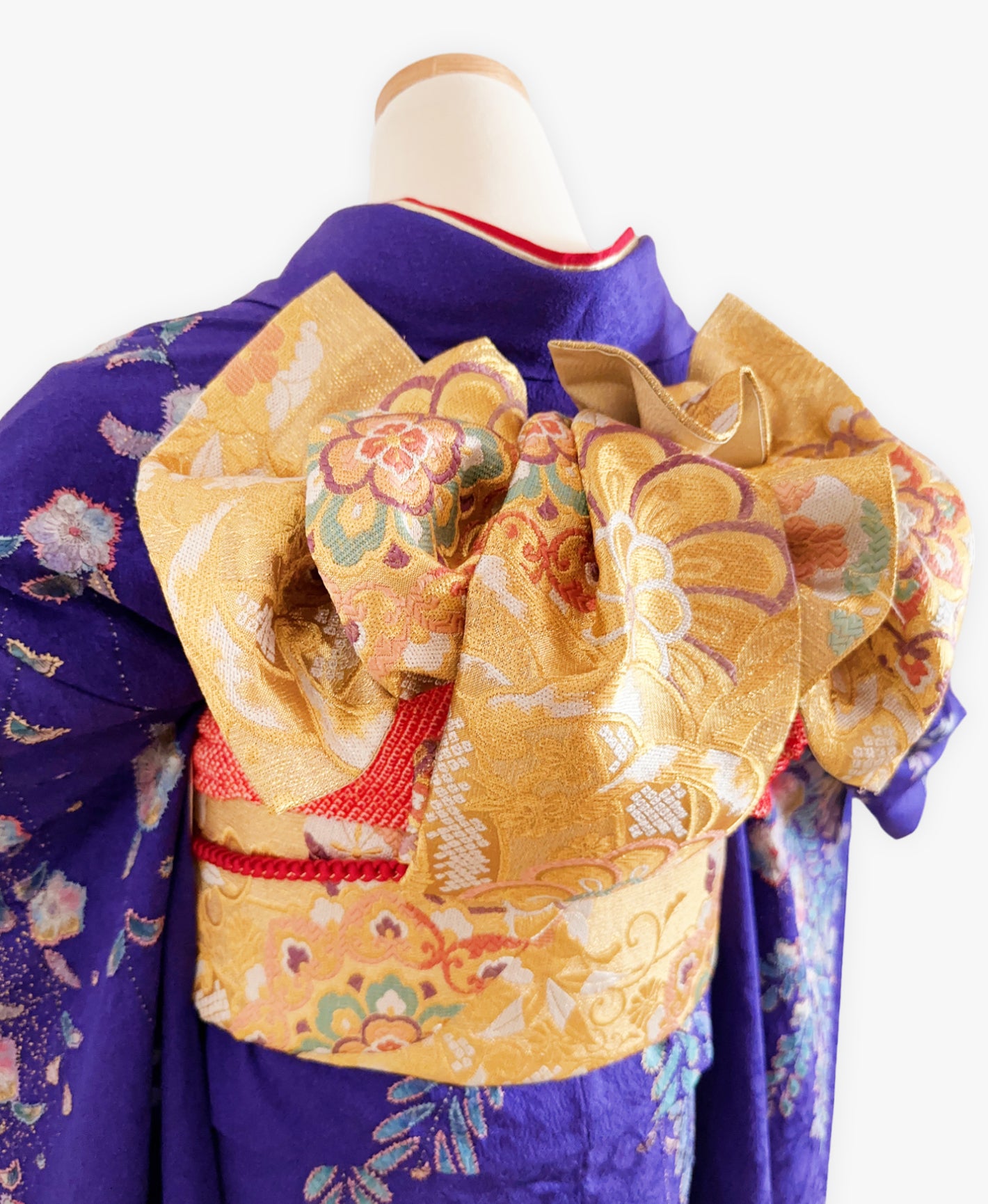 菖蒲色 紫系 暈し染め 金彩 手描き 絞り 辻が花 振袖 着物レンタル