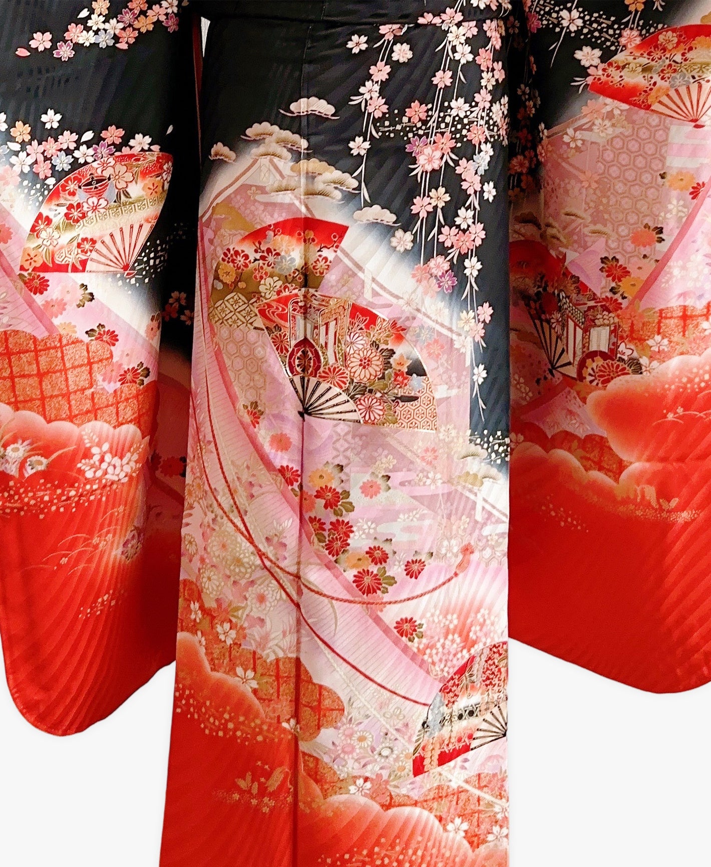 蝋色 黒系 暈し染め 駒刺繍 金彩 垂枝れ桜 扇 花草 振袖 着物レンタル
